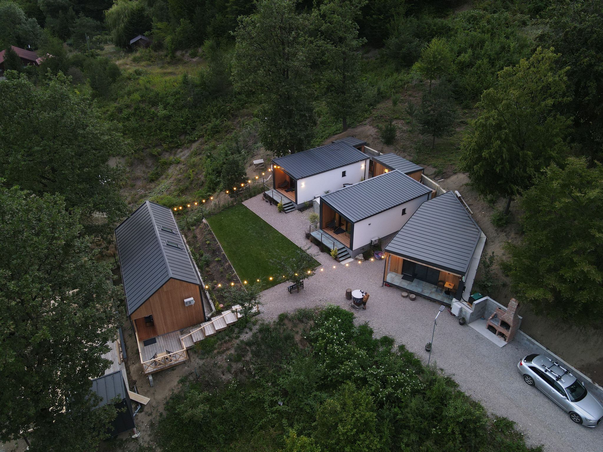 KUB HOUSE SLĂNIC MOLDOVA